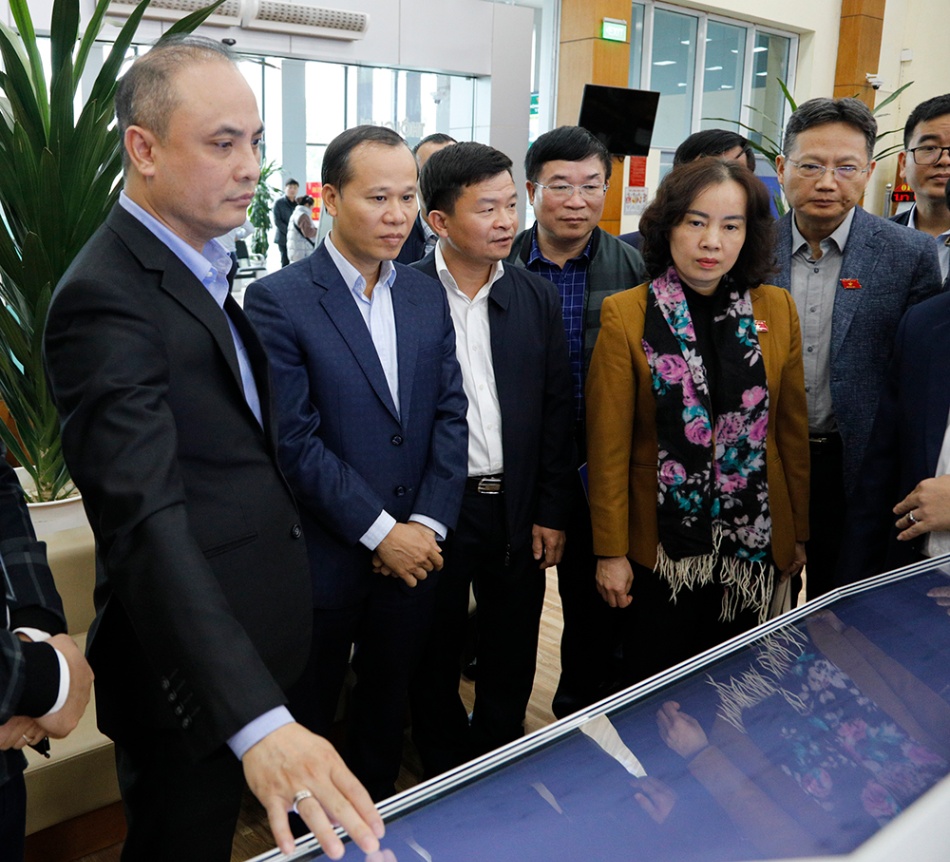 Ủy ban Khoa học, Công nghệ và Môi trường của Quốc hội giám sát thực hiện chuyển đổi số tại Bắc Giang